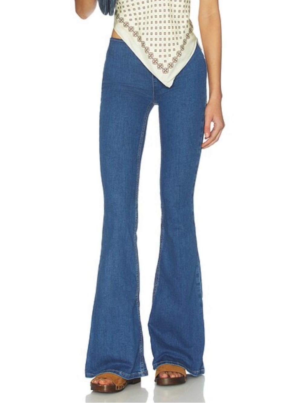 Free People Penny Pull On Flare Jean in Riviera Size 29